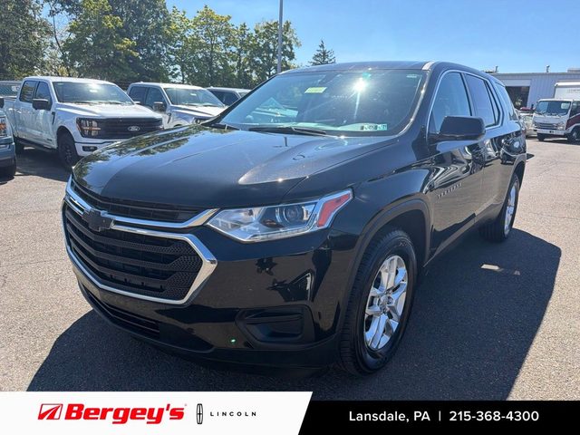 2018 Chevrolet Traverse LS AWD photo