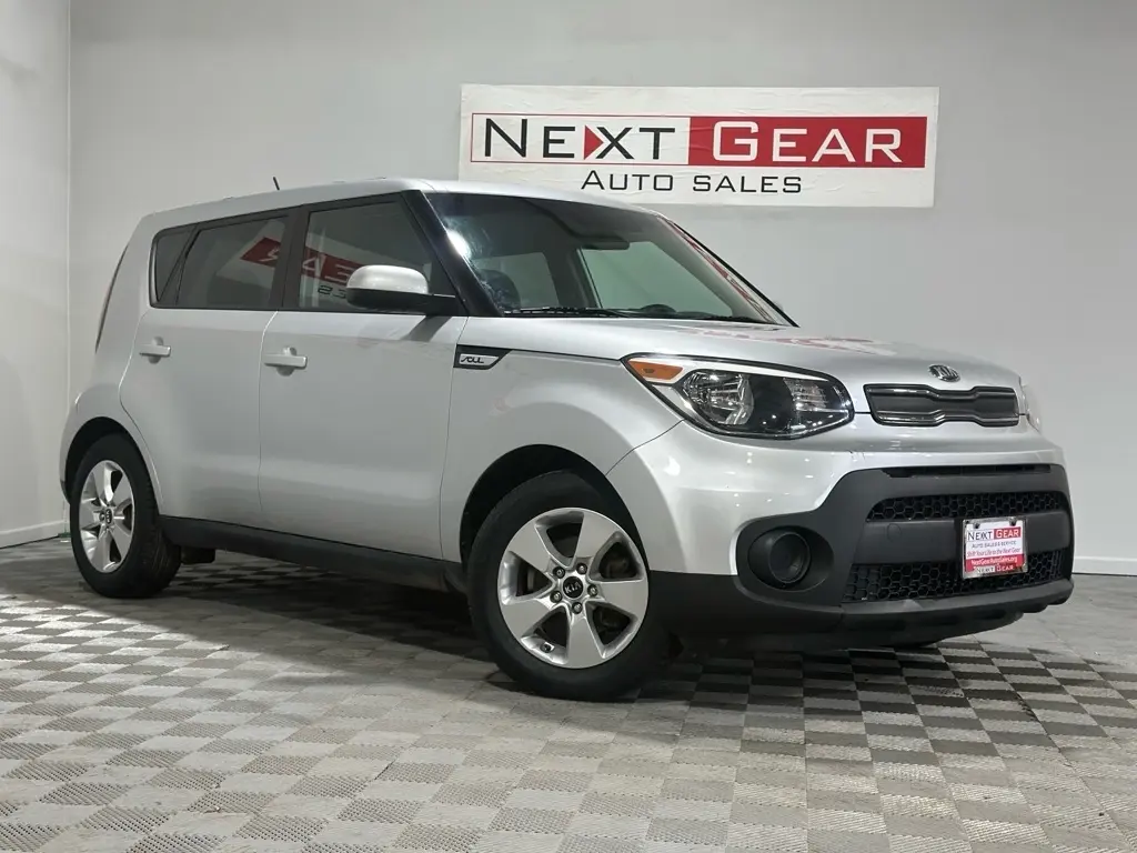 2018 Kia Soul Base FWD photo
