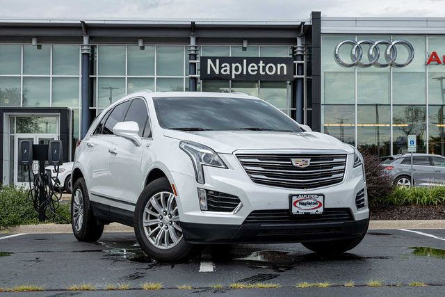 2018 Cadillac XT5 Luxury FWD FWD photo