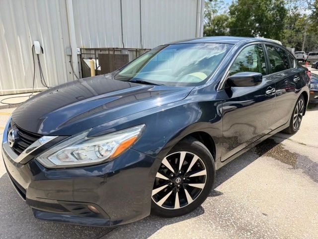 2017 Nissan Altima 2.5 SV FWD photo