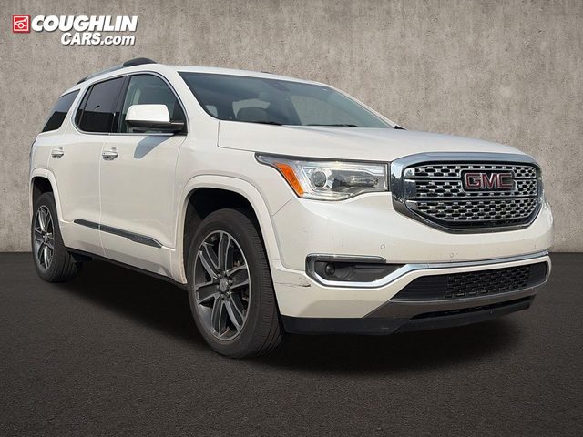 2018 GMC Acadia Denali FWD photo