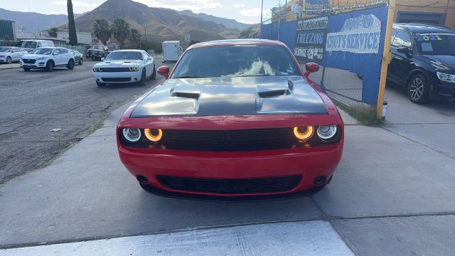2018 Dodge Challenger SXT Plus RWD photo