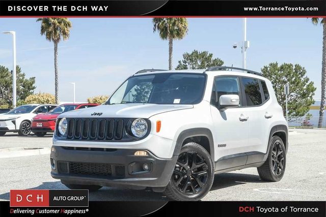 2017 Jeep Renegade Altitude FWD photo