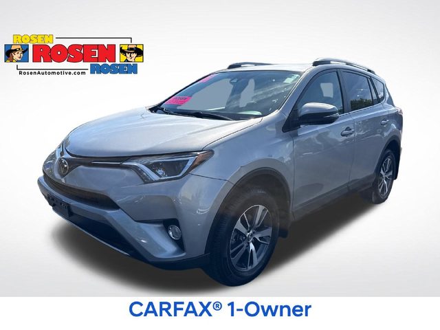 2017 Toyota RAV4 XLE AWD photo