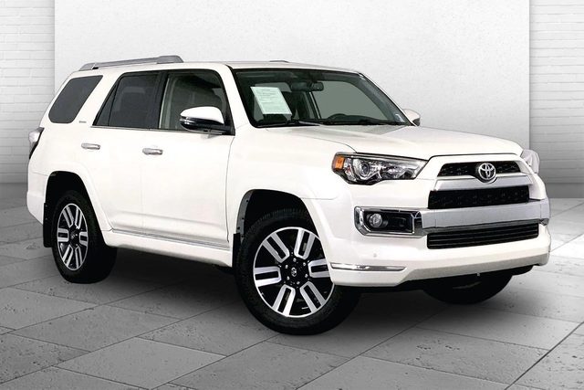 2018 Toyota 4Runner Limited 4WD photo