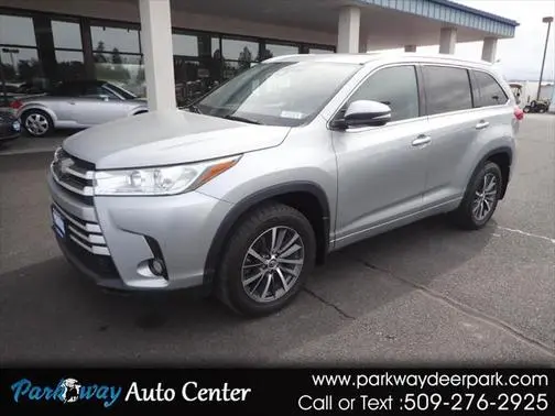 2017 Toyota Highlander XLE AWD photo