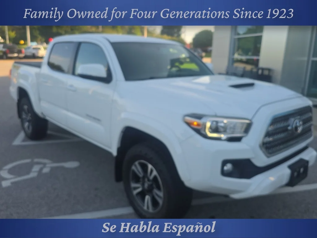 2017 Toyota Tacoma TRD Sport 4WD photo
