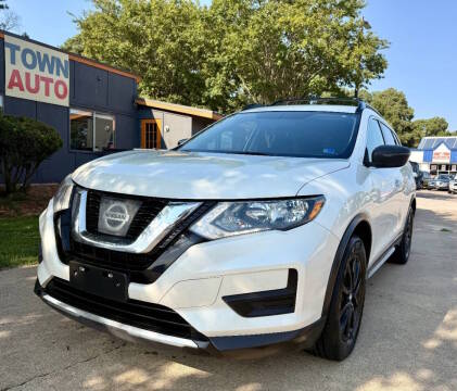 2017 Nissan Rogue SV FWD photo