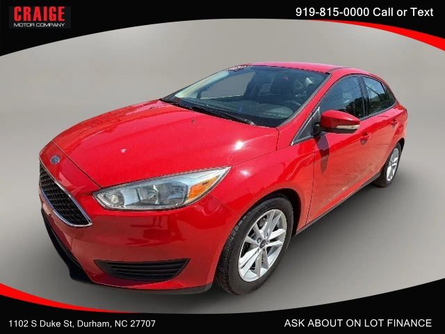 2017 Ford Focus SE FWD photo