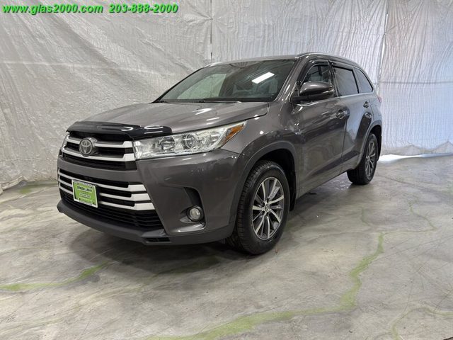 2017 Toyota Highlander XLE AWD photo