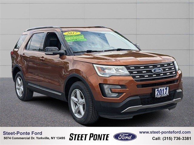 2017 Ford Explorer XLT 4WD photo