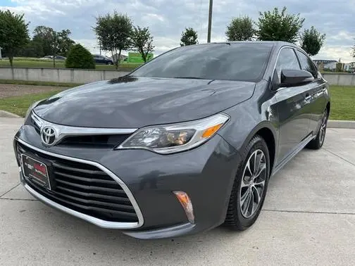 2016 Toyota Avalon XLE FWD photo