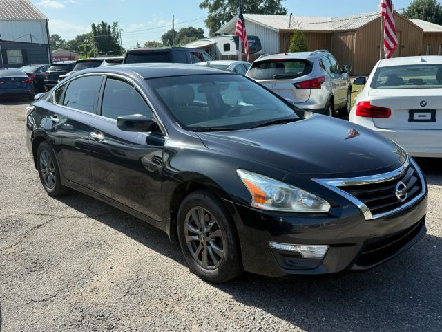 2015 Nissan Altima 2.5 S FWD photo