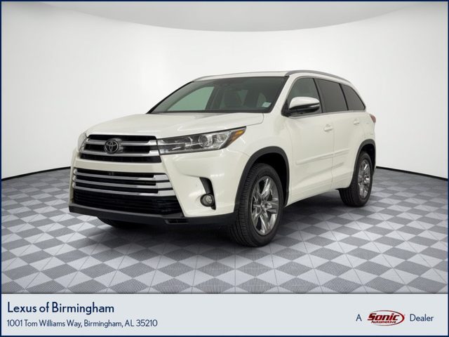 2017 Toyota Highlander Limited Platinum FWD photo