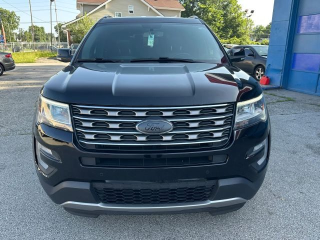 2017 Ford Explorer XLT FWD photo