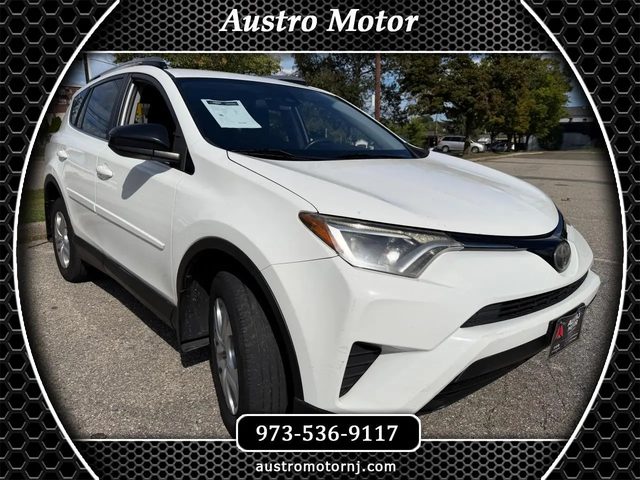 2017 Toyota RAV4 LE AWD photo