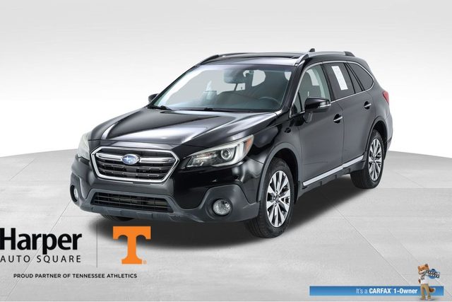 2018 Subaru Outback Touring AWD photo