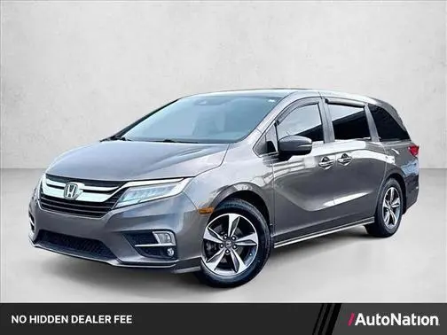 2018 Honda Odyssey Touring FWD photo