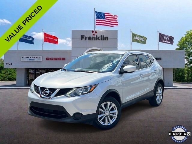 2017 Nissan Rogue Sport S FWD photo