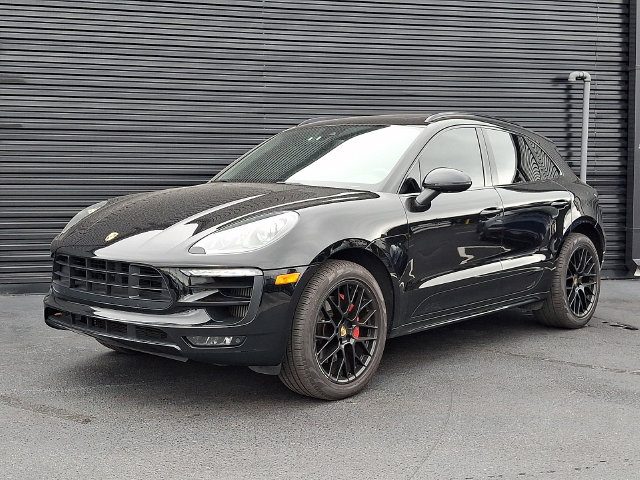 2018 Porsche Macan GTS AWD photo