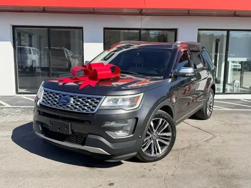 2017 Ford Explorer Platinum 4WD photo