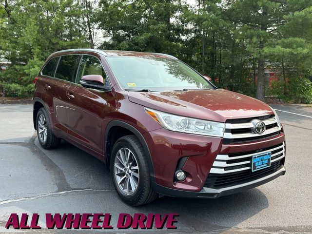 2017 Toyota Highlander XLE AWD photo