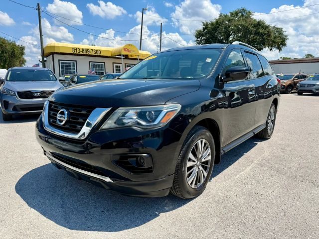 2017 Nissan Pathfinder S FWD photo