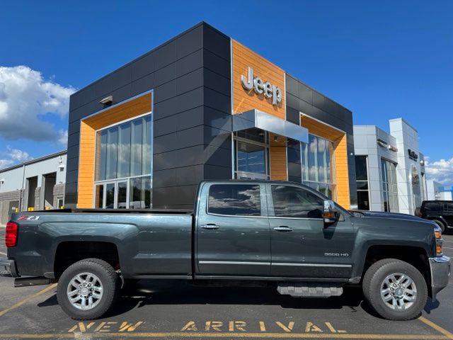 2018 Chevrolet Silverado 3500HD LTZ 4WD photo