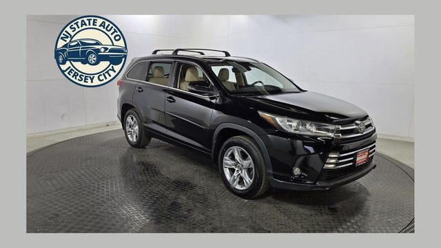 2017 Toyota Highlander Limited AWD photo
