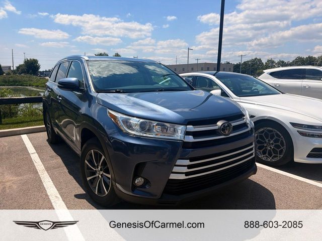 2017 Toyota Highlander XLE AWD photo