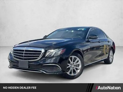 2017 Mercedes-Benz E-Class E 300 Luxury RWD photo