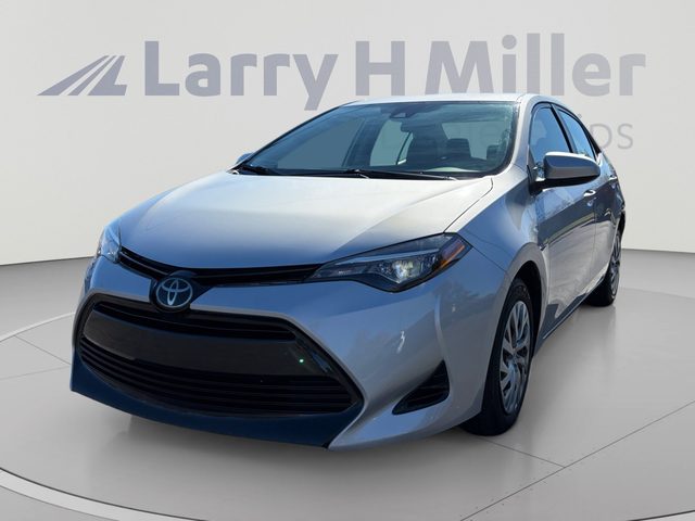 2018 Toyota Corolla LE FWD photo