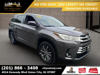 2017 Toyota Highlander XLE AWD photo