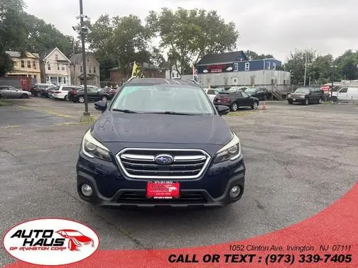 2018 Subaru Outback Touring AWD photo