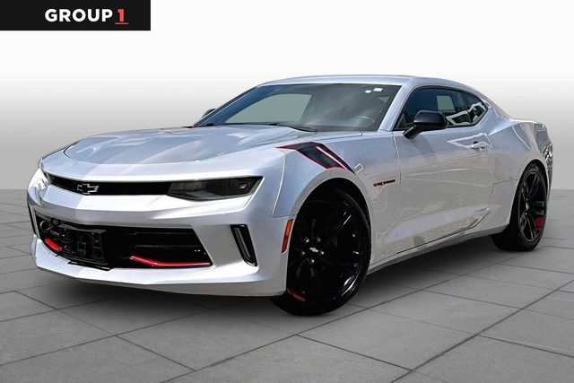 2018 Chevrolet Camaro 1LT RWD photo