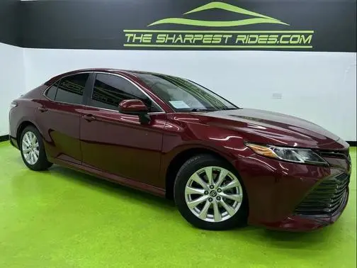 2018 Toyota Camry LE FWD photo