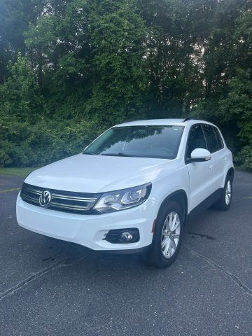 2017 Volkswagen Tiguan AWD photo