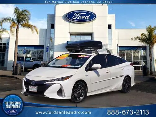2017 Toyota Prius Prime Premium FWD photo
