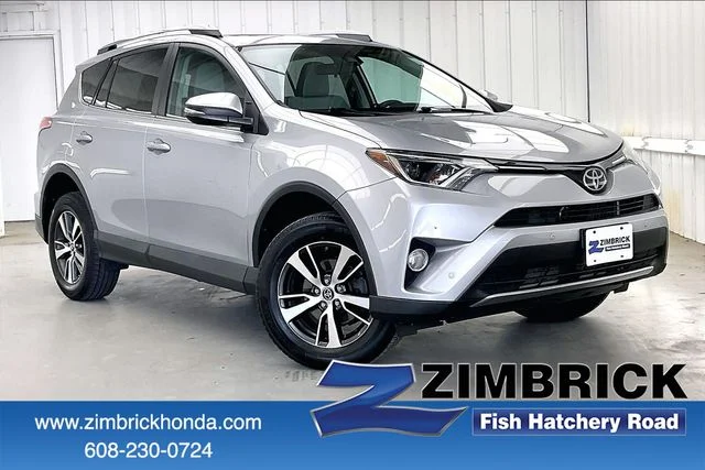 2018 Toyota RAV4 XLE AWD photo