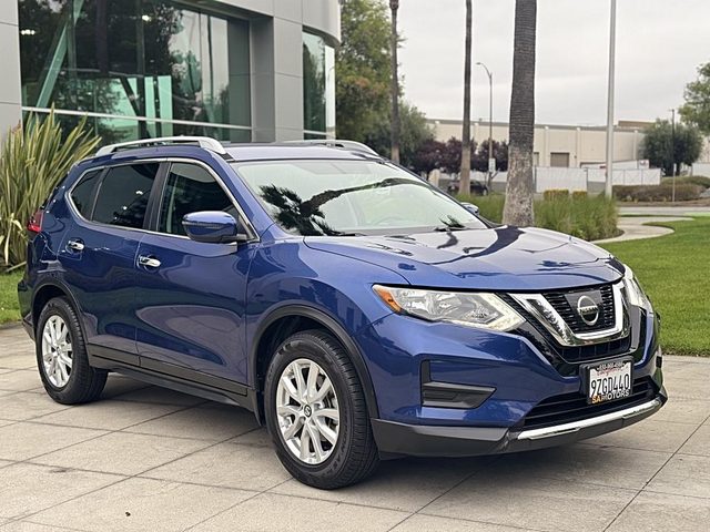 2017 Nissan Rogue SV FWD photo
