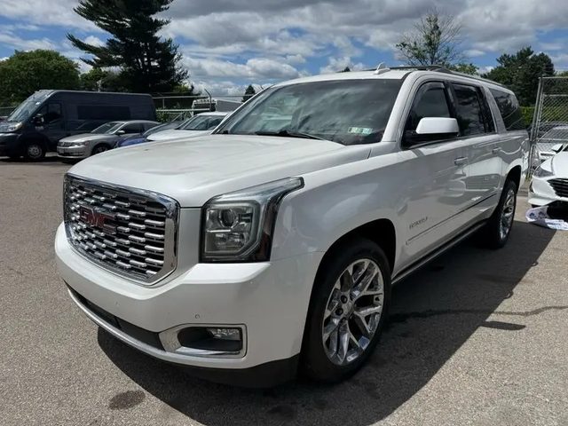 2018 GMC Yukon XL Denali 4WD photo