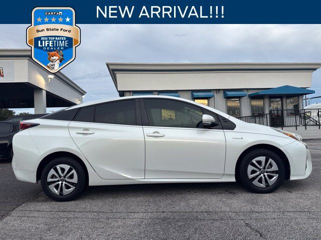 2017 Toyota Prius Two Eco FWD photo