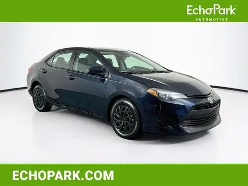 2018 Toyota Corolla LE FWD photo