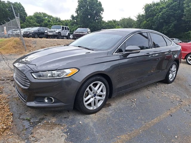 2016 Ford Fusion SE FWD photo