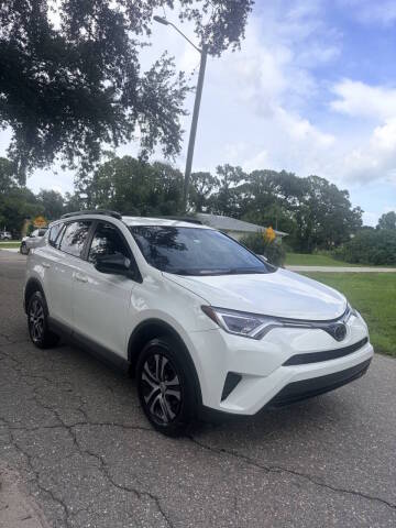 2018 Toyota RAV4 LE FWD photo