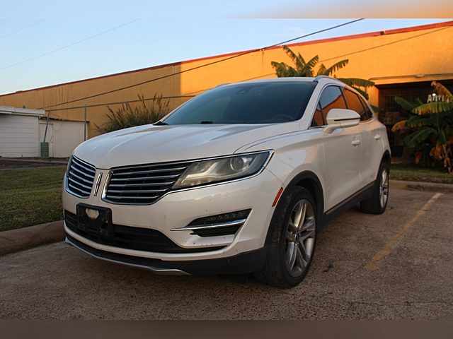 2015 Lincoln MKC AWD photo