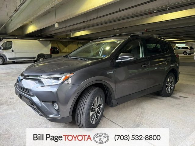 2017 Toyota RAV4 XLE AWD photo