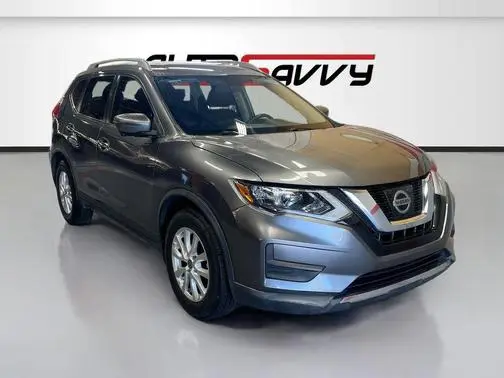 2017 Nissan Rogue SV FWD photo