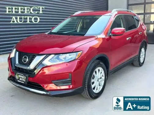 2017 Nissan Rogue SV FWD photo