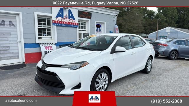 2018 Toyota Corolla LE FWD photo
